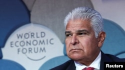 El Presidente de Panamá, José Raúl Mulino, asiste a la 55ª reunión anual del Foro Económico Mundial (FEM) en Davos, Suiza, el 22 de enero de 2025.