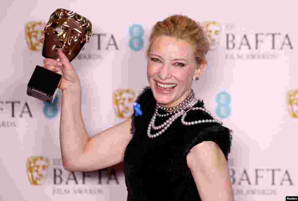 Cate Blanchett poses with her award for Best Leading Actress for &#39;Tar&#39; during the 2023 British Academy of Film and Television Arts (BAFTA) Film Awards at the Royal Festival Hall in London, Feb.19, 2023.