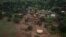 Des maisons brûlées à Bria, en Centrafrique, le 23 août 2018.
