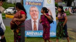 En Guatemala avanza la distribución de material electoral para la segunda vuelta electoral