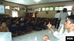 KPU sosialisasi pemilu untuk pemilih pemula pelajar SMK penyandang difabel di Solo