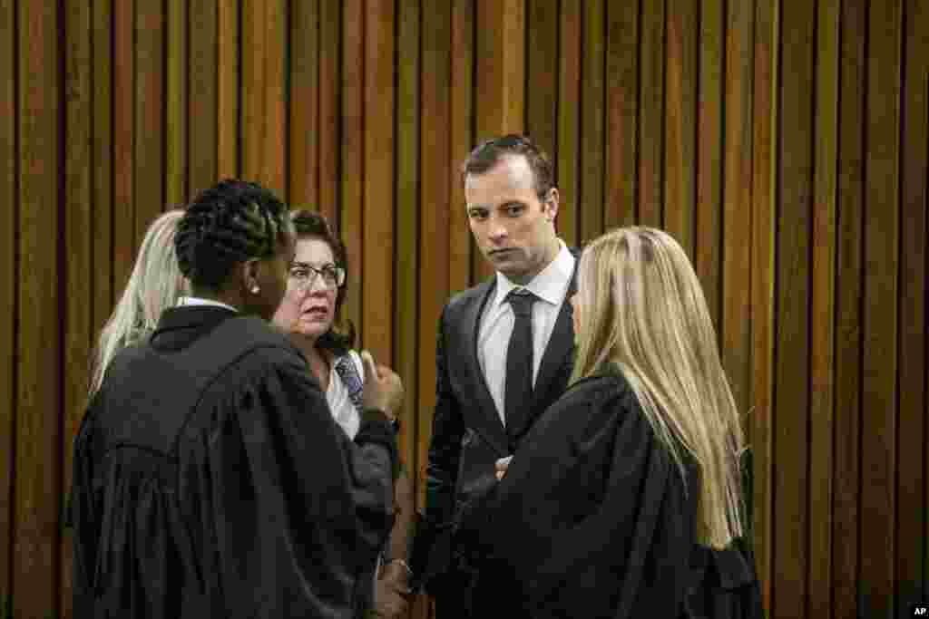 Sauraron karar Oscar Pistorius a kotun Pretoria.