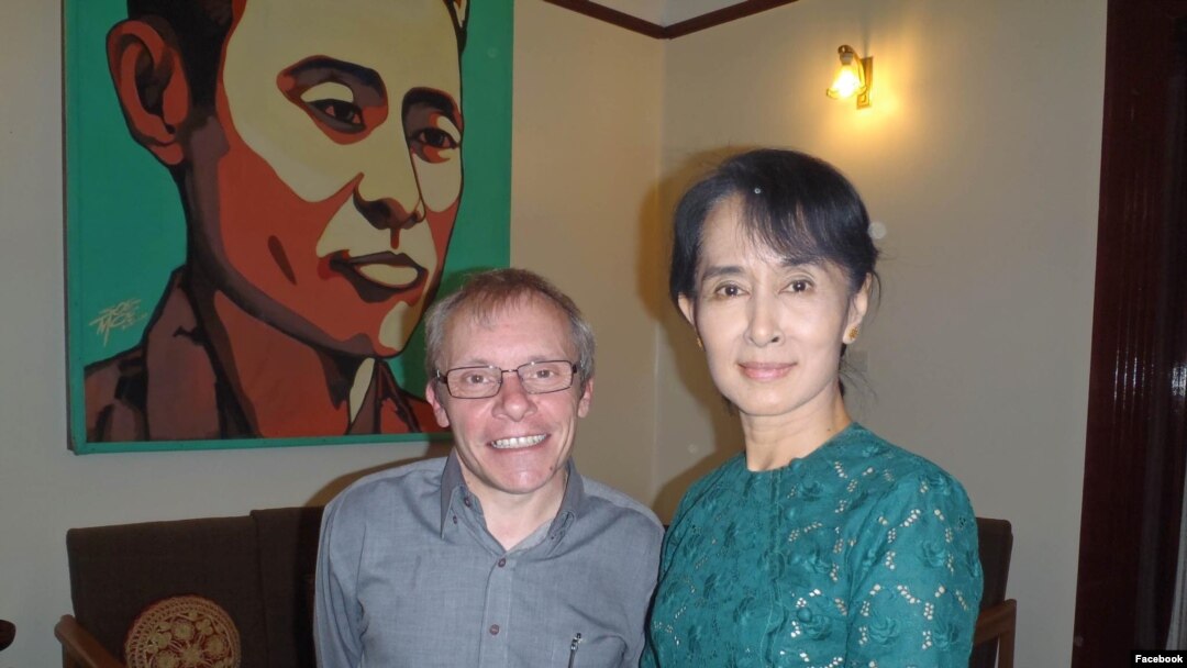 Profesor Australia Sean Turnell yang ditahan di Myanmar bersama Aung San Suu Kyi. (Foto: Facebook)