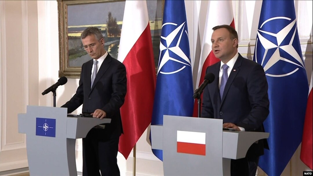 Jens Stoltenberg i Andrzej Duda na press konferencji u Varšavi