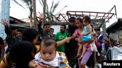 Topan Haiyan Hantam Filipina Tengah