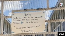 Un cartel en Managua, Nicaragua, anuncia la continuidad de clases a los estudiantes, que esta vez será por medio de teleclases, ha anunciado el Gobierno tras la crisis de coronavirus. [Foto: Daliana Ocaña.VOA].