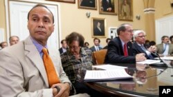 El congresista Luis Gutiérrez ha pedido al presidente Obama emitir las órdenes ejecutivas sobre inmigración ahora, y no esperar a que pasen las elecciones.