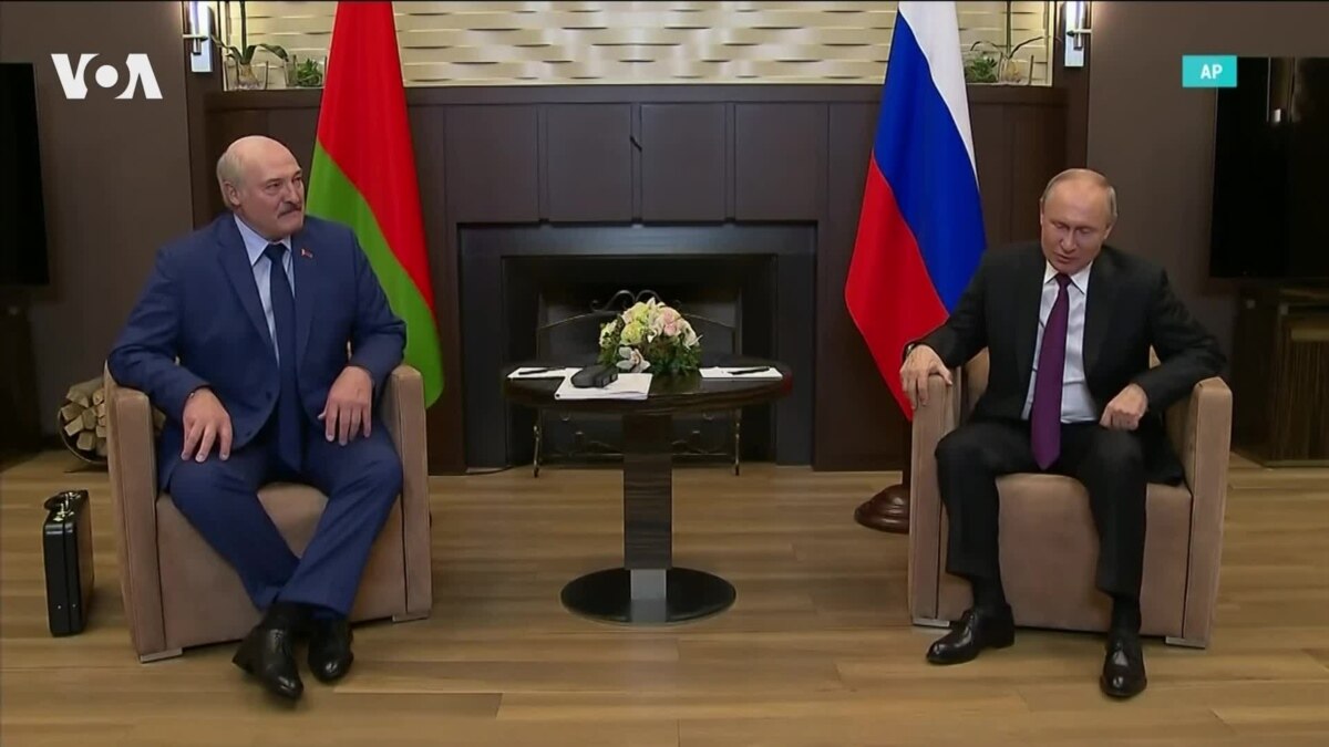 Путин вырывает стул у лукашенко