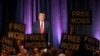 Trump es abucheado e interrumpido por una multitud estridente en convención libertaria