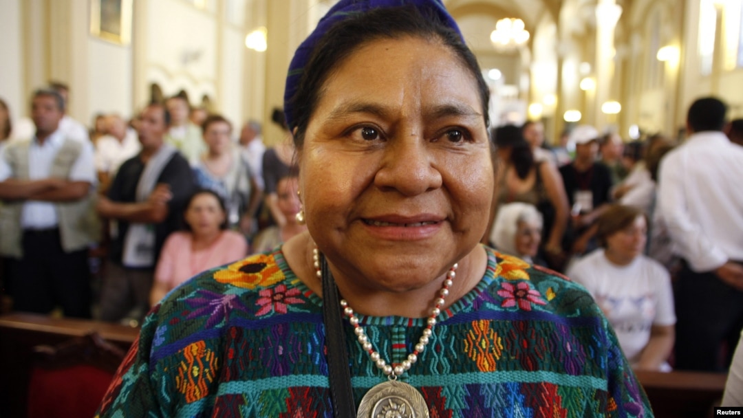 Rigoberta Machu y otras mujeres dialogaron sobre el campo ancestral, econonomía, educación y alimentación.