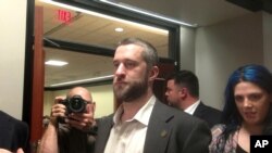 Dustin Diamond, actor de "Salvados por la campana" murió el 1 de febrero de 2021 a causa del cáncer.