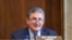 ARCHIVO - El senador estadounidense Joe Manchin, demócrata por West Virginia, durante una audiencia del Comité del Senado sobre Energía y Recursos Naturales, en Washington, el 24 de febrero de 2021.