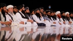 طالبان حکومت کی پہلی سالگرہ کے موقع پر کابل میں منعقدہ تقریب میں طالبان قیادت کی شرکت۔ 