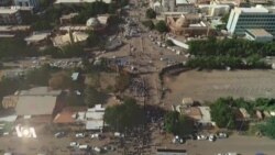 Soudan: des milliers de manifestants dans les rues de Khartoum