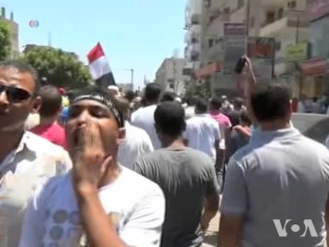 Egytian Peace Elusive as Muslim Brotherhood Insists on Morsi's Return
