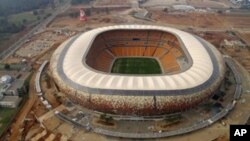 Uwanja wa mpira Johannesburg ambapo baadhi ya mechi za fainali ya kombe za Afrika zitafanyika mwakani. 