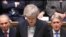 Прем’єр-міністр Тереза Мей відклала парламентське голосування щодо "брекзиту". Відео