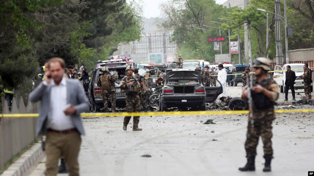 Bom bunuh diri di Kabul, Afghanistan, Rabu, 3 Mei 2017.
