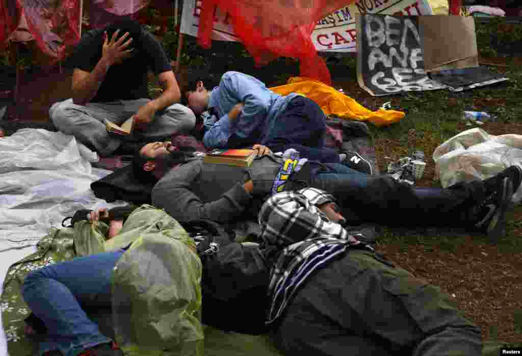 Protesters sleep in Gezi Park, Istanbul, June 13, 2013. 