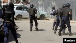 Sango ya Mokili Lelo: Mopanzi ya Etats-Unis ajangami na Lubumbashi mpo akutanaki na basimba minguki