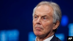 Mantan Perdana Menteri Inggris Tony Blair menghadiri diskusi di Milken Institute Global Conference, di Beverly Hills, California, 30 April 2018.