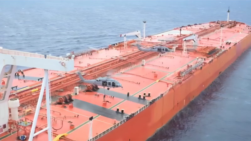 سنتکام نفتکش تحریم‌شده «تیفانی» جمهوری اسلامی را توقیف کرد