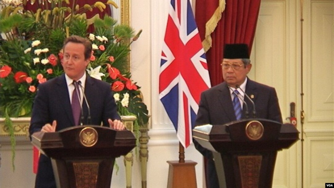 Presiden Susilo Bambang Yudhoyono melakukan jumpa pers bersama PM Inggri David Cameron di Jakarta (11/4)