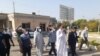 نخلداران خوزستان در اعتراض به کم‌آبی و شوری آب مقابل سازمان جهاد کشاورزی تجمع کردند