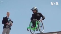 Motocross en fauteuil roulant (vidéo)