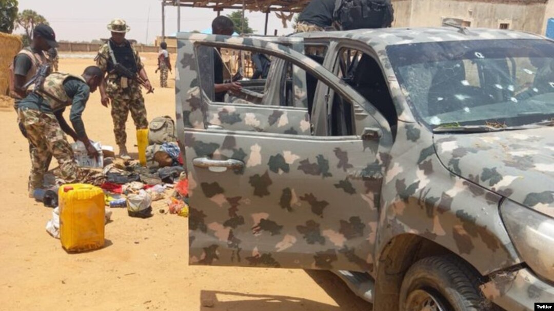 Wasu makamai da dakarun Najeriya suka kwato a hannun mayakan Boko Haram a Geidam (Twitter/@HQNigerianArmy) 