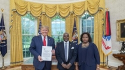 Ambasaderi w'Uburundi i Washington DC Yaganiriye Iki n'umwe mu Bategetsi b'Amerika?
