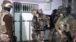 စစ်သွေးကြွ သံသယရှိသူ ၄၄၀ ကျော် တူရကီမှာ ဖမ်းဆီး