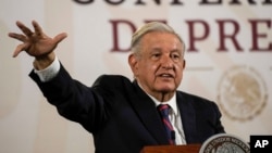 墨西哥总统安德烈斯·曼努埃尔·洛佩斯·奥夫拉多尔(Andres Manuel Lopez Obrador)在墨西哥城国家宫举行例行早间新闻发布会。（2024 年4月16日）