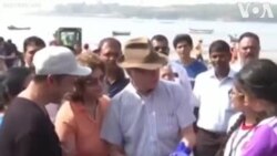 Մումբայ. Շվեդական թագավորական ընտանիքից մի զույգ մաքրել է Վերսոնա լողափի աղբը