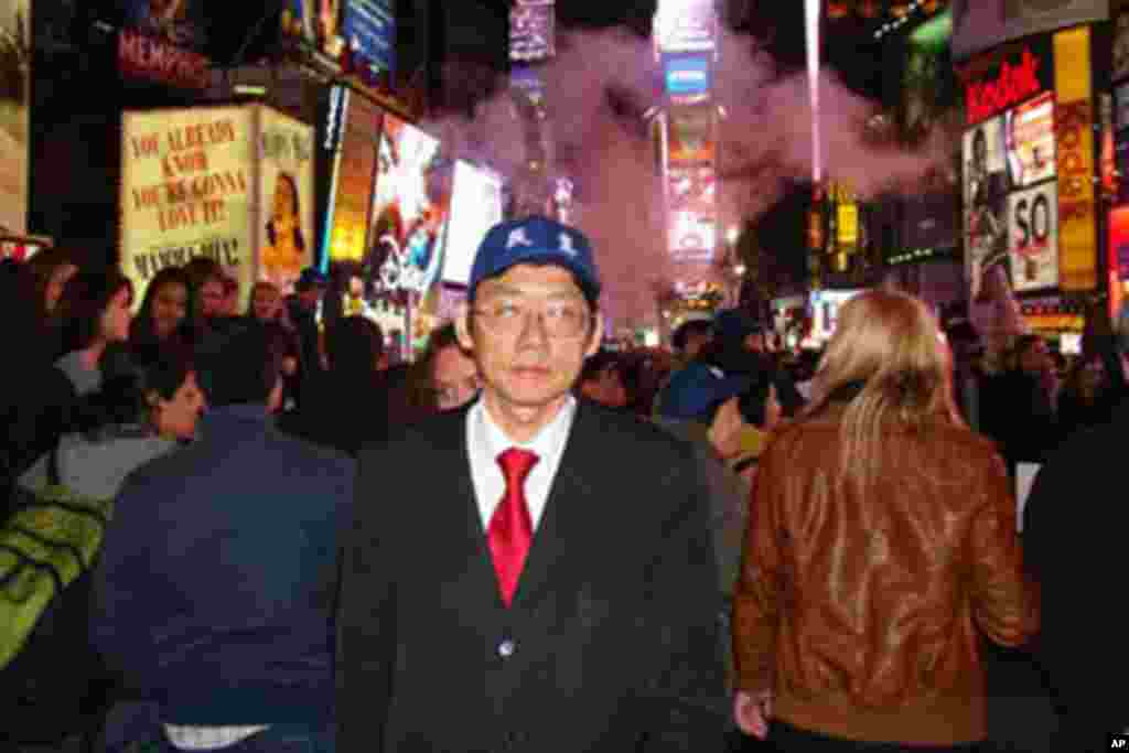 中国民主党全国委员会秘书长傅申奇