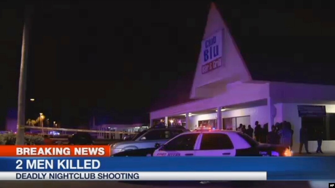 TKP penembakan klab malam di klelab malam Blu, Fort Myers, negara bagian Florida Senin (25/7) dini hari. (WBBH via AP)