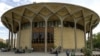 تعلیق اجراهای «تئاترشهر» به علت اعتراضات عمومی؛ حمایت جمعی از اساتید از اعتصاب دانشجویان