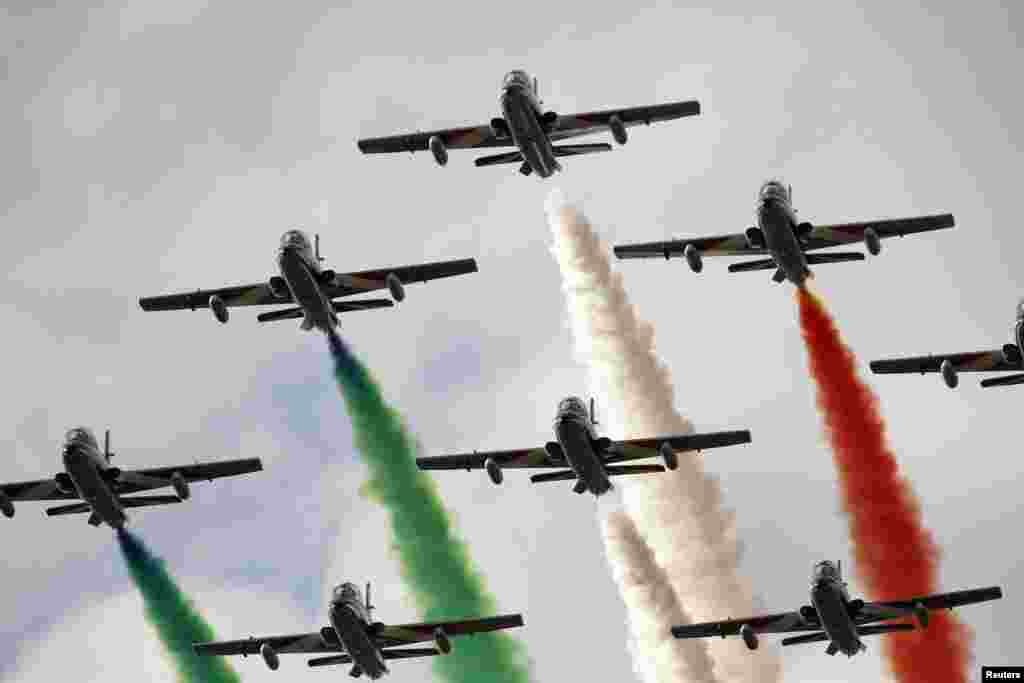 The Frecce Tricolori, the Italian Air Force Aerobatic Team, performs at the Malta International Airshow 2014 at Malta International Airport, outside Valletta, Sept. 27, 2014.