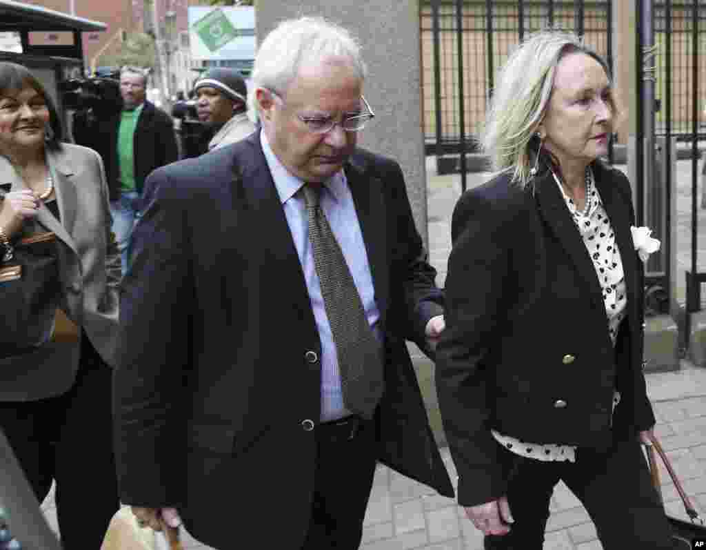 June Steenkamp, mother of Reeva Steenkamp, arrives at the high court in Pretoria, May 6, 2014.