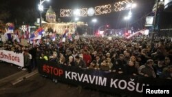 Učesnici protesta u Beogradu, 29. decembra 2018. godine (Foto: Reuters/Marko Đurica)