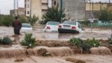 جاری شدن سیل در کوهدشت علاوه بر خسارتهای مالی فراوان،&zwnj; جان سه نفر را گرفت.<br />
عکس: بیات آزاد بخت &ndash; ایسنا<br />
&nbsp;