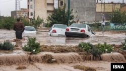 سال گذشته جاری شدن سیل در مسیرهای پرتردد، جان برخی از مسافران را گرفت.