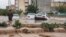جاری شدن سیل در کوهدشت علاوه بر خسارتهای مالی فراوان،&zwnj; جان سه نفر را گرفت.<br />
عکس: بیات آزاد بخت &ndash; ایسنا<br />
&nbsp;