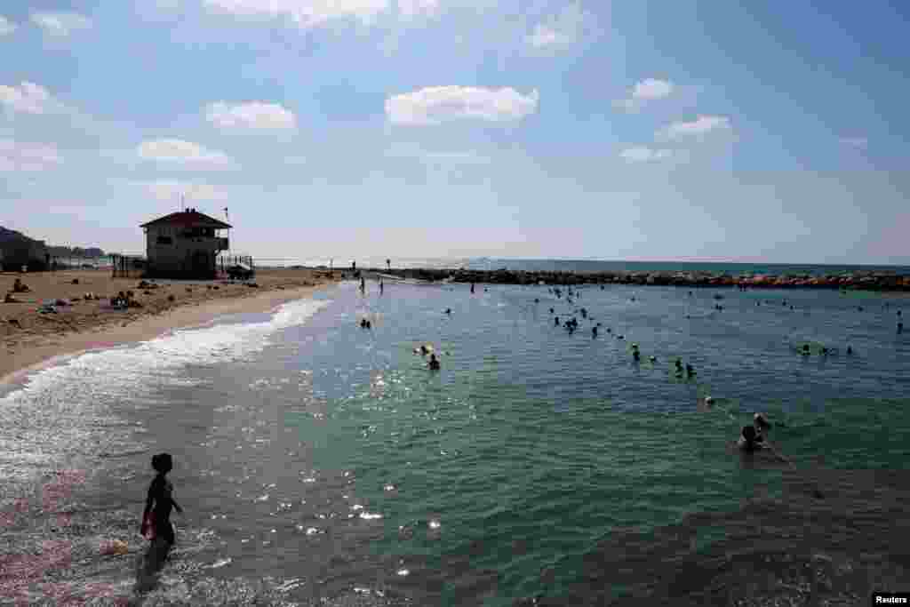 سواحل مدیترانه در شهر حیفا در شمال اسراییل &nbsp;