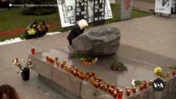 Russian activists overseas  support  the representation  of Soviet purges victims alive