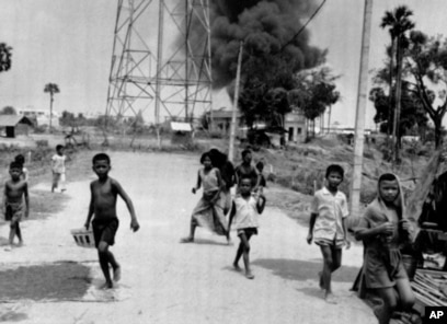 The Fall of Phnom Penh, April 17, 1975