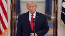 唐纳德·特朗普总统在白宫准备就伊朗战争发表全国讲话。(2026年4月1日)