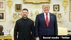  دونالد ترامپ، رئیس جمهوری آمریکا، و ولودیمیر زلنسکی، رئیس جمهوری اوکراین (سه‌شنبه ۶ مرداد)