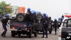 Des policiers déployés dans les rues de Kinshasa, 20 septembre 2016.