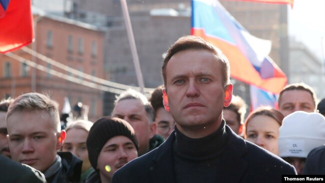 资料照片：俄罗斯反对派政治人士纳瓦尔尼参加一次政治集会。